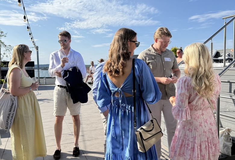 TFNF UNG spiser frokost med Kunst Kraft